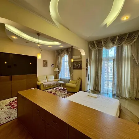 Central Apartments * Odessa