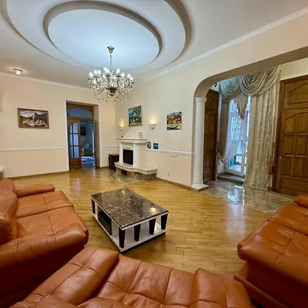 Central Apartments *