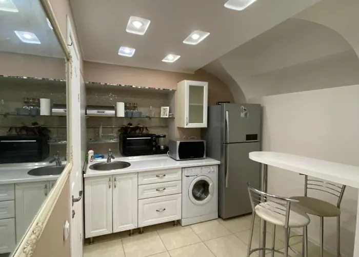 Central Apartments * Odessa