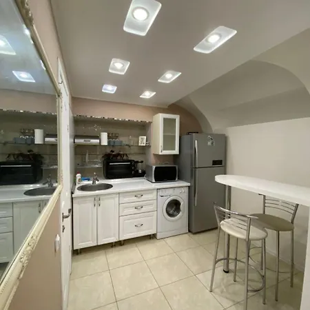 Central Apartments * Odessa